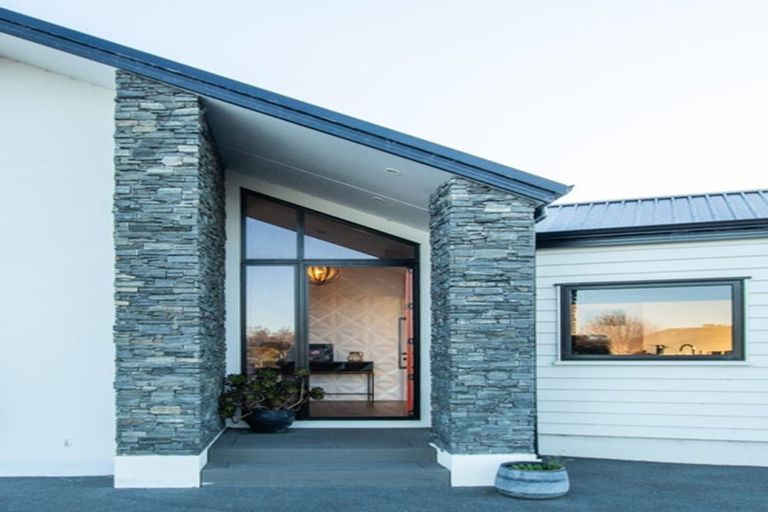 Photo of property in 15 Longwood Drive, Winton, 9720