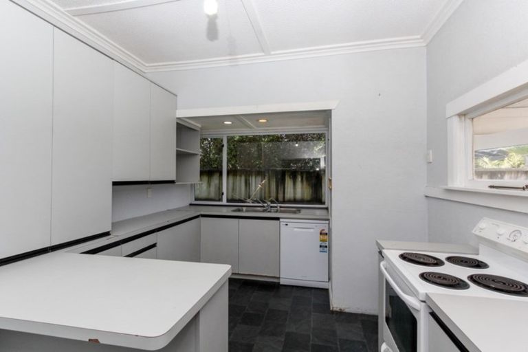 Photo of property in 28 Mclean Street, Strandon, New Plymouth, 4312