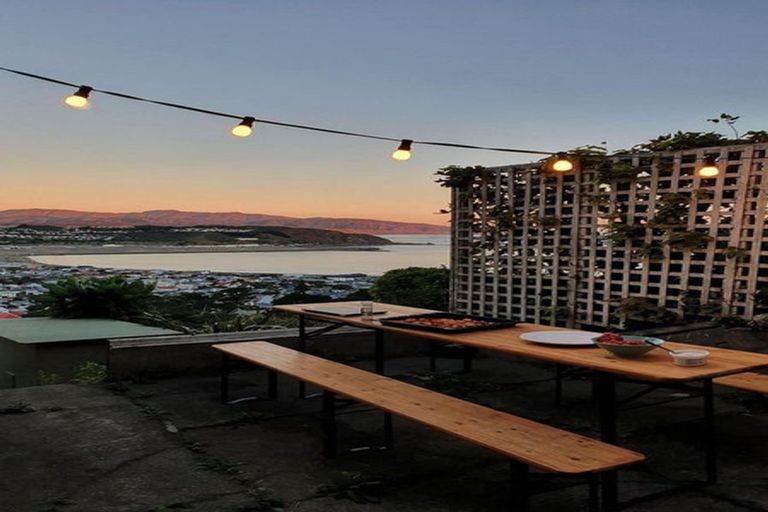 Photo of property in 5 Hornsey Road, Melrose, Wellington, 6023