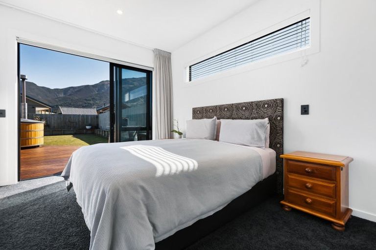 Photo of property in 13 Teal Place, Lake Hawea, Wanaka, 9382