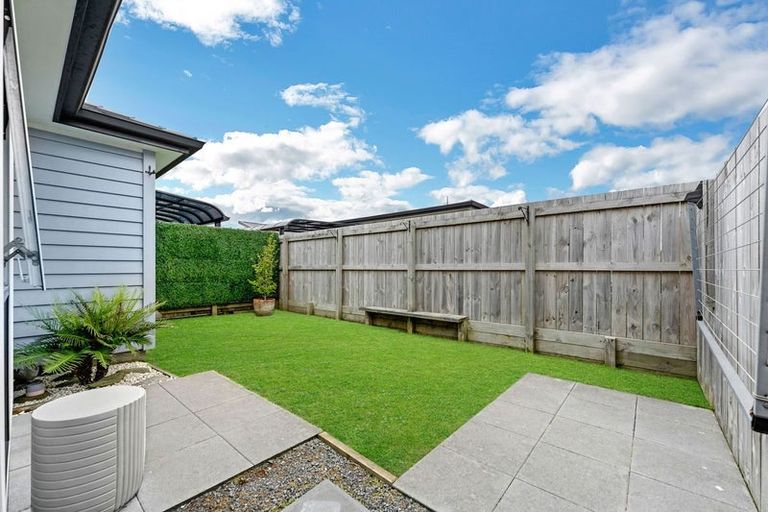 Photo of property in 101 Kuaka Drive, Takanini, 2112