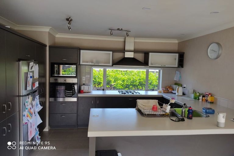 Photo of property in 35 Stranraer Crescent, Wattle Downs, Auckland, 2103