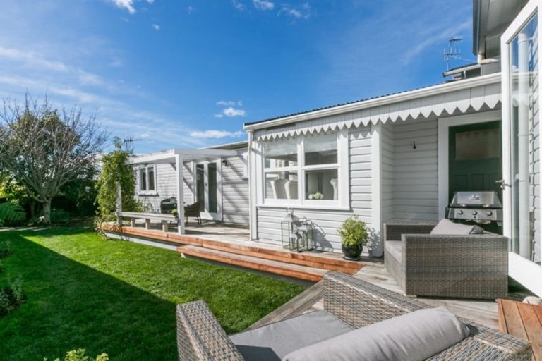 Photo of property in 105 Georges Drive, Napier South, Napier, 4110
