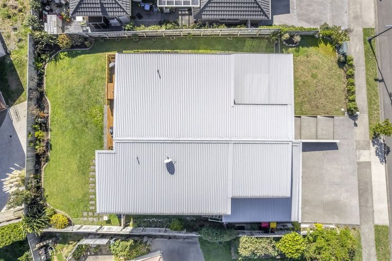 Photo of property in 4 The Fjord, Aotea, Porirua, 5024