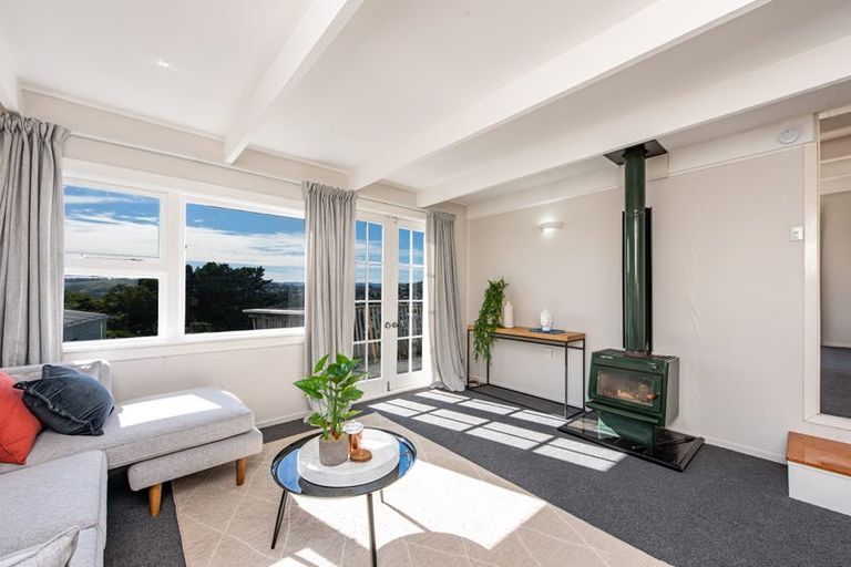 Photo of property in 104 Ironside Road, Johnsonville, Wellington, 6037