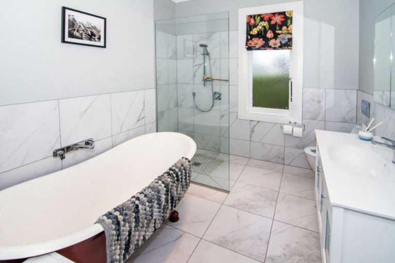 Photo of property in 24 Albert Street, Masterton, 5810