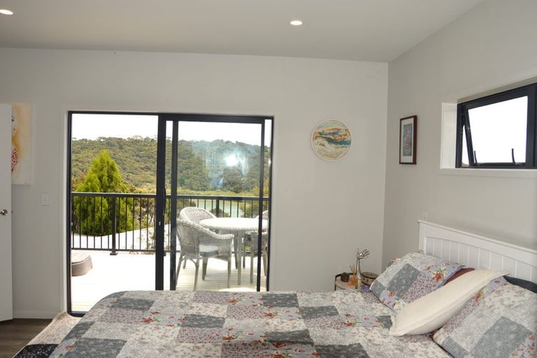 Photo of property in 14 Waterview Place, Haruru, 0204