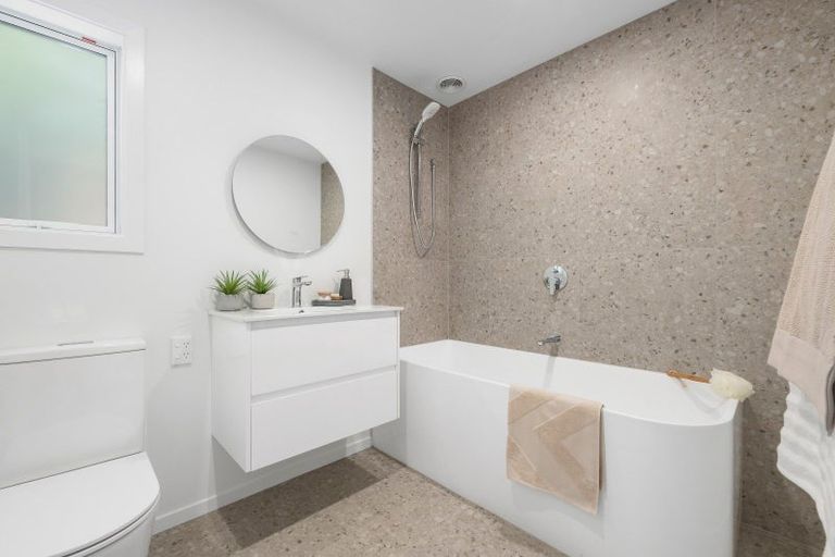 Photo of property in 2/726 Main North Road, Belfast, Christchurch, 8051