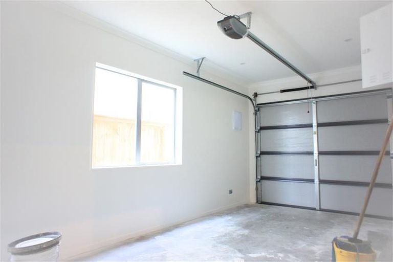 Photo of property in 3 Silvereye Road, Hobsonville, Auckland, 0616