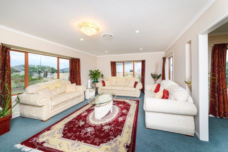 Photo of property in 12 Silkwood Place, Fitzherbert, Palmerston North, 4410