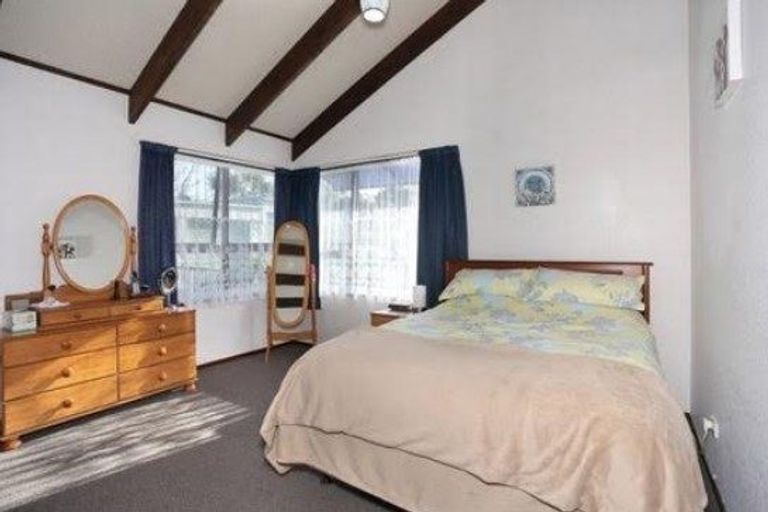 Photo of property in 12b Oxford Street, Marton, 4710