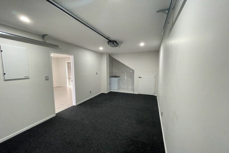 Photo of property in 74c Thompson Terrace, Manurewa, Auckland, 2102