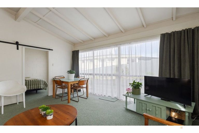 Photo of property in 3/5 Beaumont Street, Oceanview, Timaru, 7910