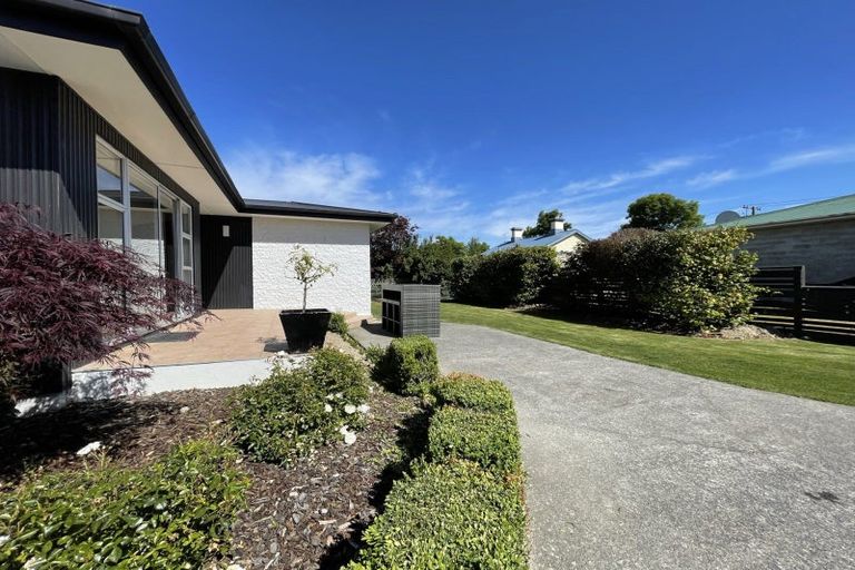 Photo of property in 19 Grange Street, Winton, 9720