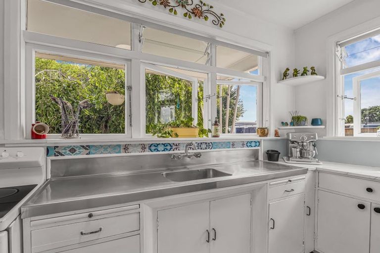 Photo of property in 20 Clark Street, Levin, 5510