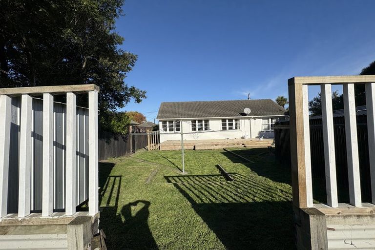 Photo of property in 19 Westcott Street, Dallington, Christchurch, 8061