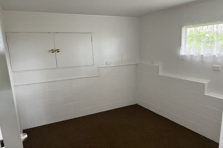 Photo of property in 23 Bluebird Crescent, Unsworth Heights, Auckland, 0632