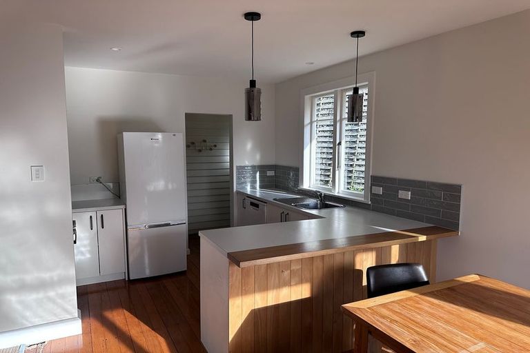 Photo of property in 36 Aratoro Place, Mount Pleasant, Christchurch, 8081
