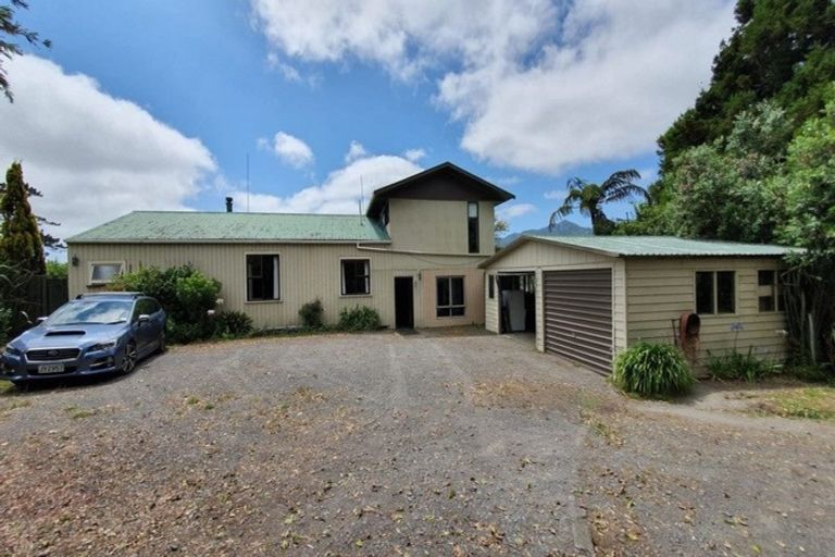Photo of property in 1939 South Road, Pitone, New Plymouth, 4374