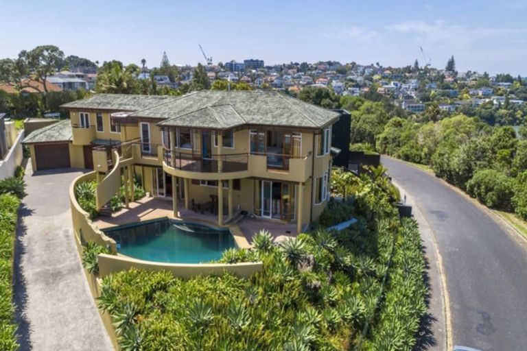 Photo of property in 96 Paritai Drive, Orakei, Auckland, 1071