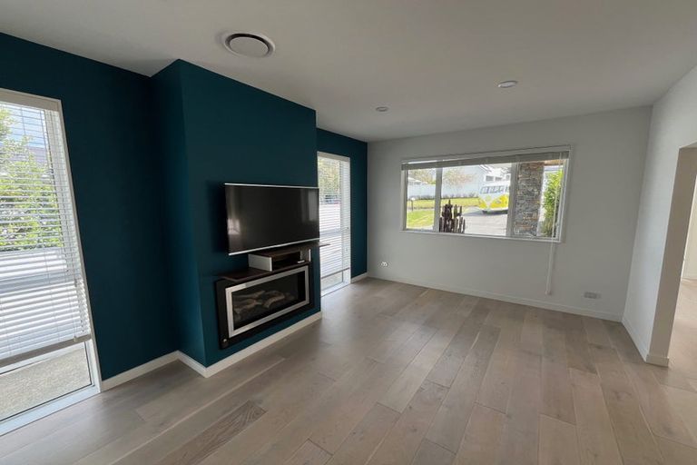 Photo of property in 12 Marae Road, Greenhithe, Auckland, 0632