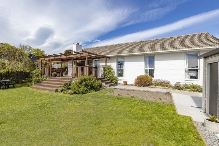 Photo of property in 4b Canberra Place, Redwood, Christchurch, 8051