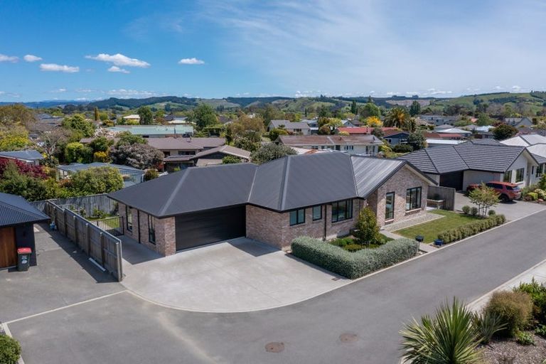 Photo of property in 14 Thomas Way, Brightwater, 7022