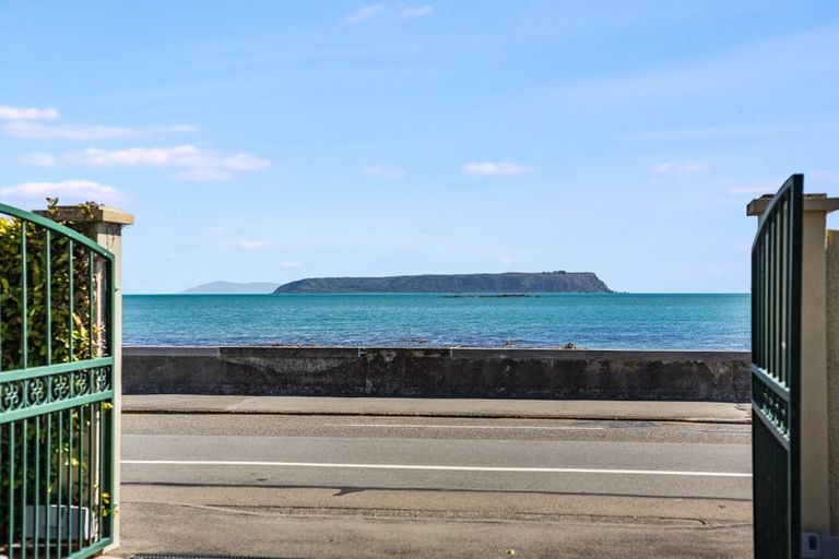 Photo of property in 22 Sunset Parade, Plimmerton, Porirua, 5026