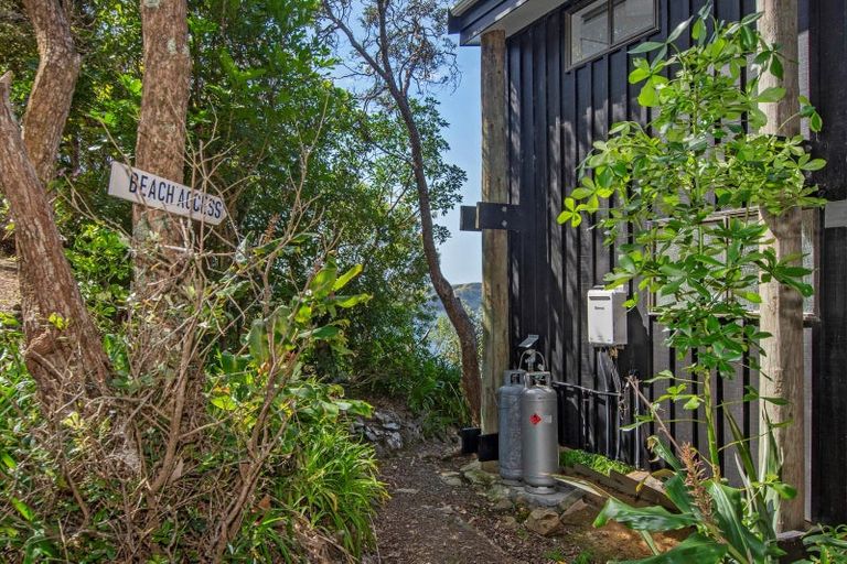 Photo of property in 73 Webb Road, Helena Bay, Hikurangi, 0184
