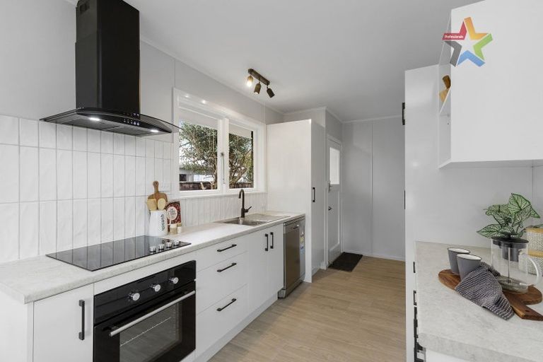 Photo of property in 16 Cottle Street, Avalon, Lower Hutt, 5011