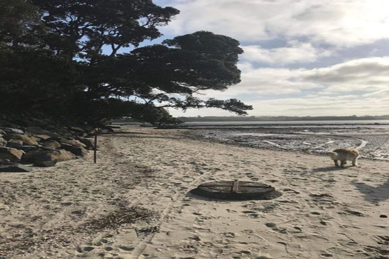 Photo of property in 19a Leaming Place, Clarks Beach, 2122