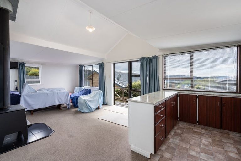 Photo of property in 134 Brockville Road, Brockville, Dunedin, 9011