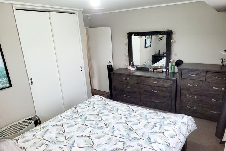 Photo of property in 53a Woodford Avenue, Henderson, Auckland, 0610