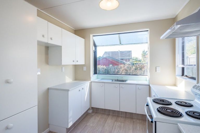 Photo of property in 66 Queens Road, Waikanae Beach, Waikanae, 5036