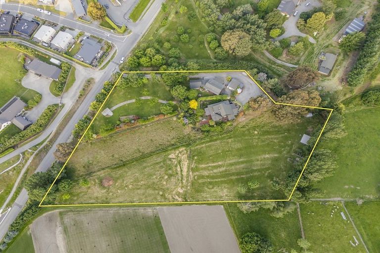 Photo of property in 23 Studholme Road, Wanaka, 9382