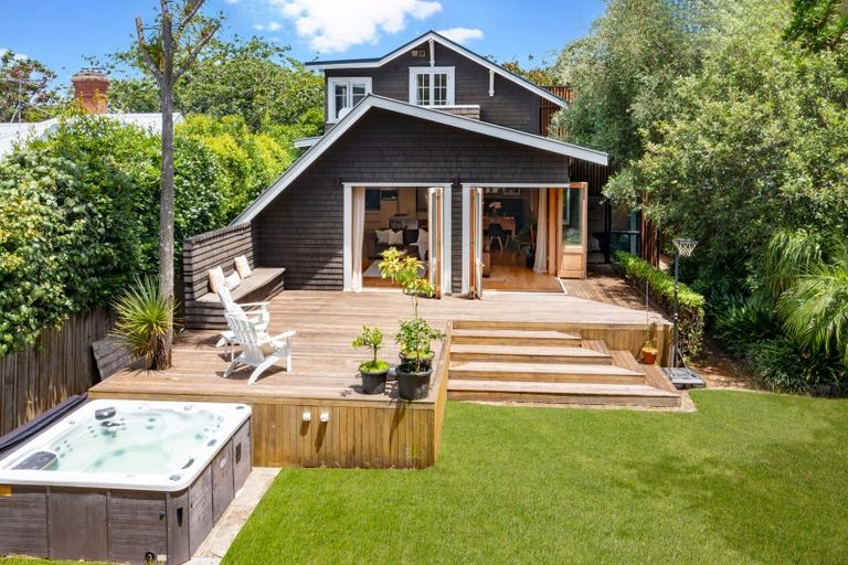 Photo of property in 4 Poronui Street, Mount Eden, Auckland, 1024