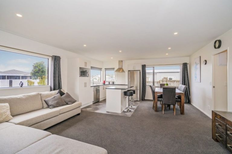 Photo of property in 48 Alf Simpson Drive, Whitianga, 3510