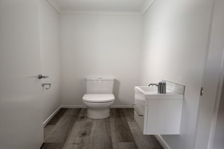 Photo of property in 14 Breakwater Way, Whitby, Porirua, 5024