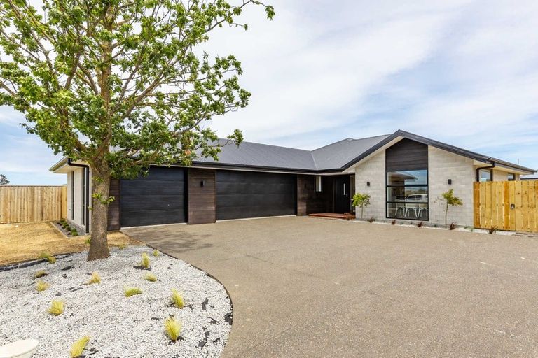 Photo of property in 32 Raptor Street, Rolleston, 7615