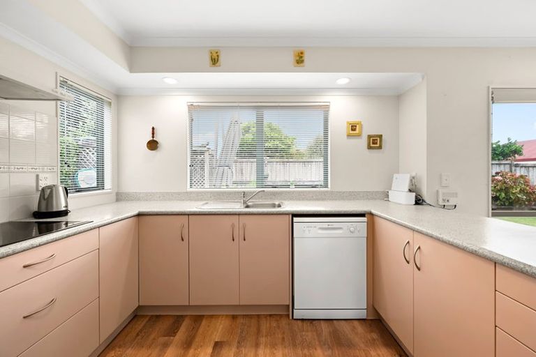 Photo of property in 46 Northmeadow Drive, Rototuna, Hamilton, 3210