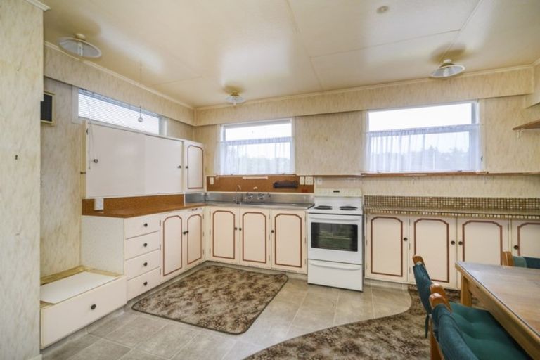 Photo of property in 2 Rira Street, Marton, 4710