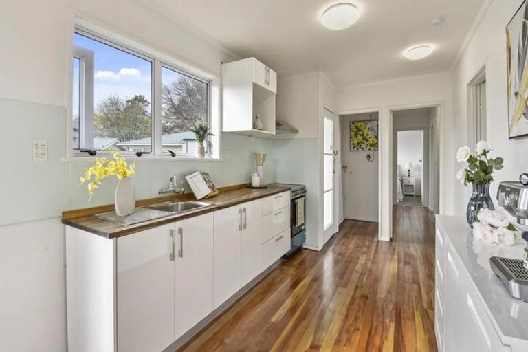 Photo of property in 18 Marybeth Place, Rosehill, Papakura, 2113