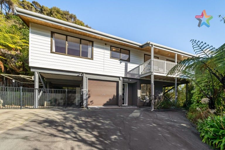 Photo of property in 213a Whites Line East, Waiwhetu, Lower Hutt, 5010