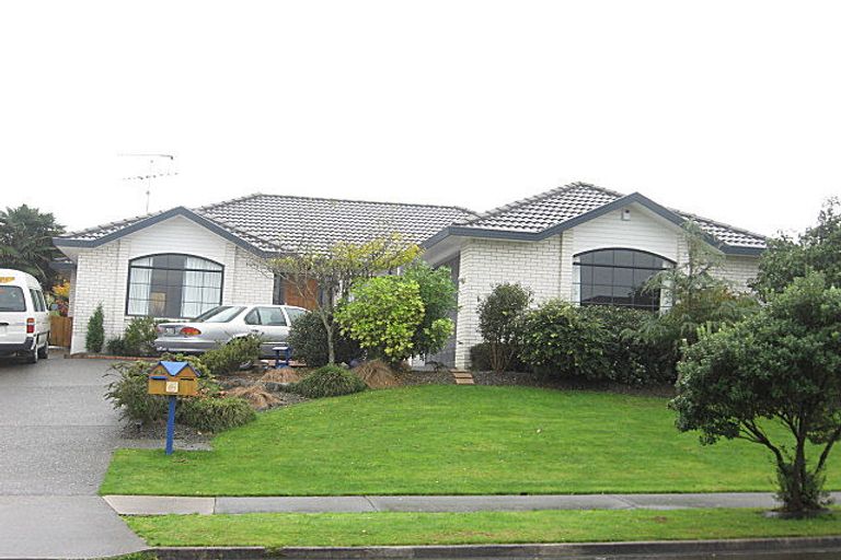 Photo of property in 6 Menen Place, Manurewa, Auckland, 2105