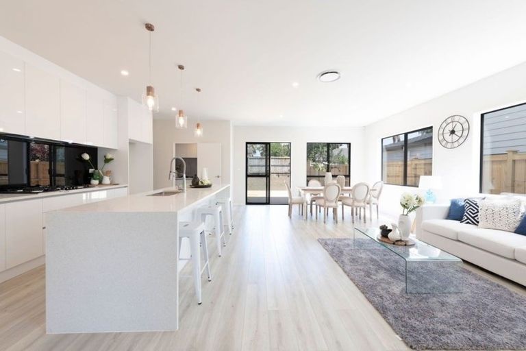 Photo of property in 53 Donegal Drive, Flat Bush, Auckland, 2019