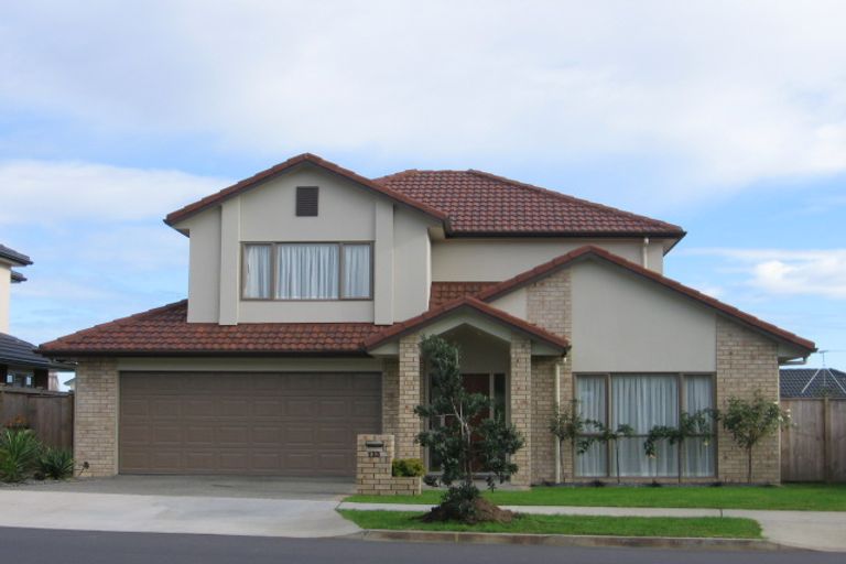 Photo of property in 133 Middlefield Drive, Flat Bush, Auckland, 2016