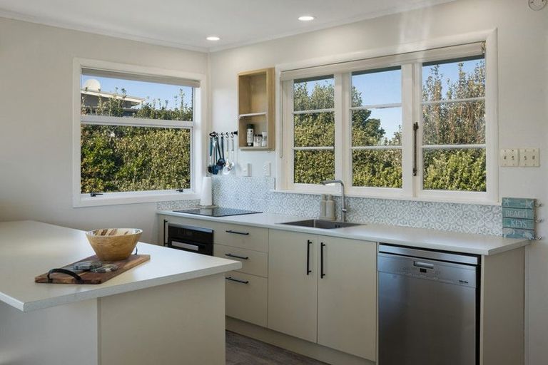 Photo of property in 116 Seaforth Road, Waihi Beach, 3611