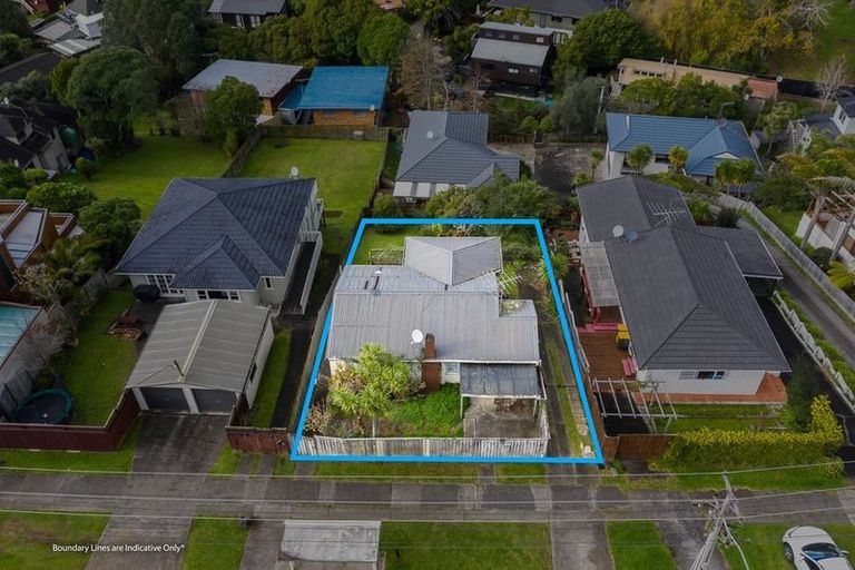 Photo of property in 693 Beach Road, Rothesay Bay, Auckland, 0630