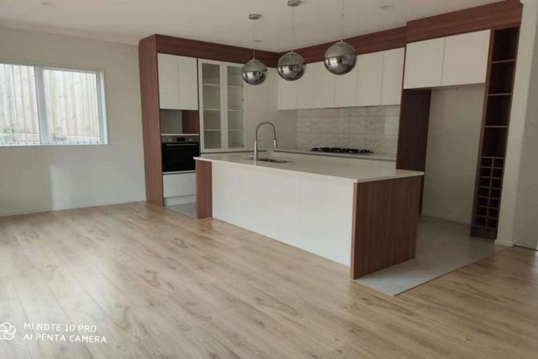 Photo of property in 151 Tiriwa Drive, Massey, Auckland, 0614