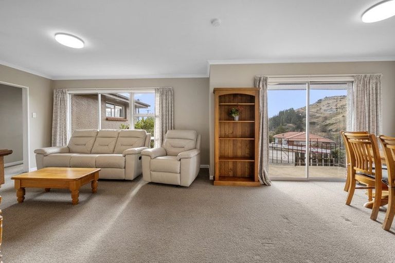 Photo of property in 2 Ancrum Street, Roxburgh, 9500